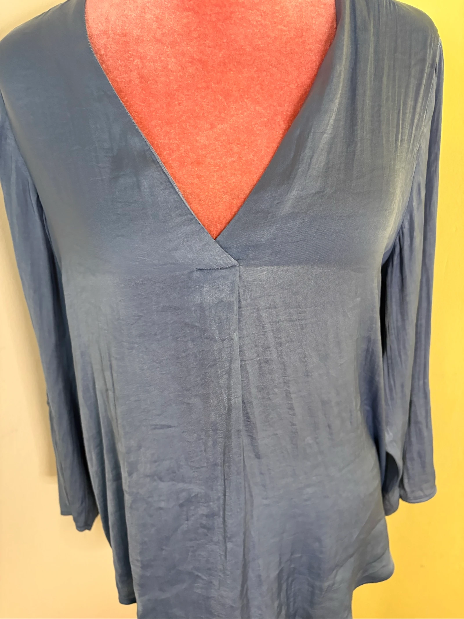 Blue Gray Flowy Blouse with V-Neck – photo 2